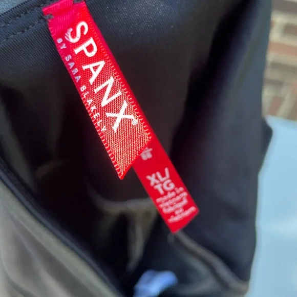 SPANX Gunmetal Shimmer Gray Leggings Size XL - Picture 3 of 6